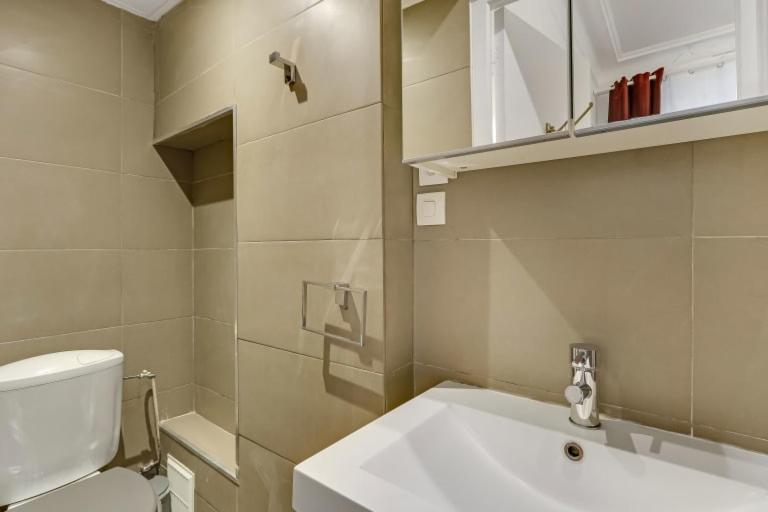 A Sweet Studio In Montparnasse - Boulevard Du Montparnasse 파리 외부 사진